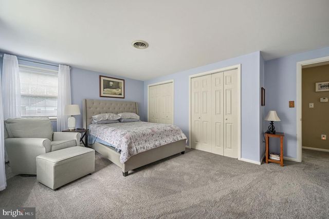 93 S FAIRFIELD DR, Dover, DE 19901