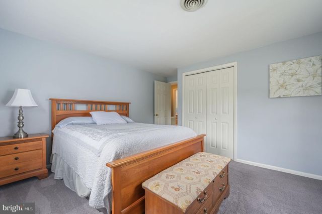 93 S FAIRFIELD DR, Dover, DE 19901