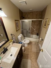 186 Newport Road B, Monroe, NJ 08831