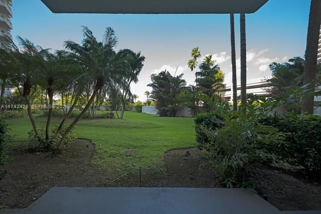 3300 NE 192nd Street 111, Aventura, FL 33180