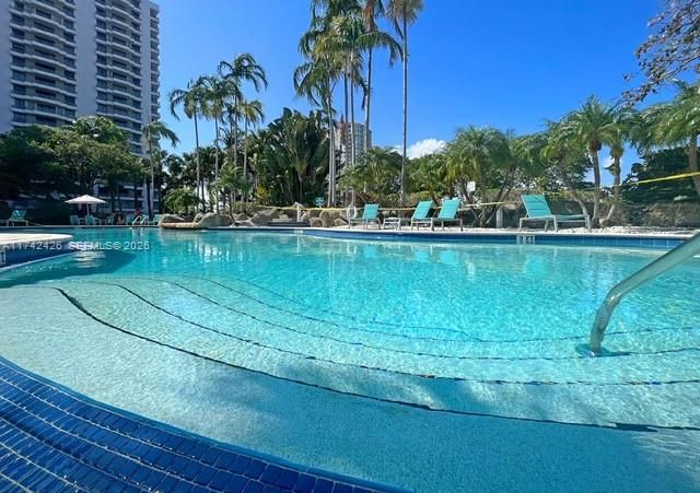 3300 NE 192nd Street 111, Aventura, FL 33180