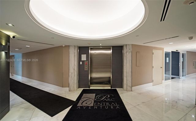 3300 NE 192nd Street 111, Aventura, FL 33180