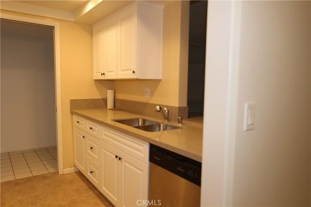 1137 Rosecrans, Fullerton, CA 92833