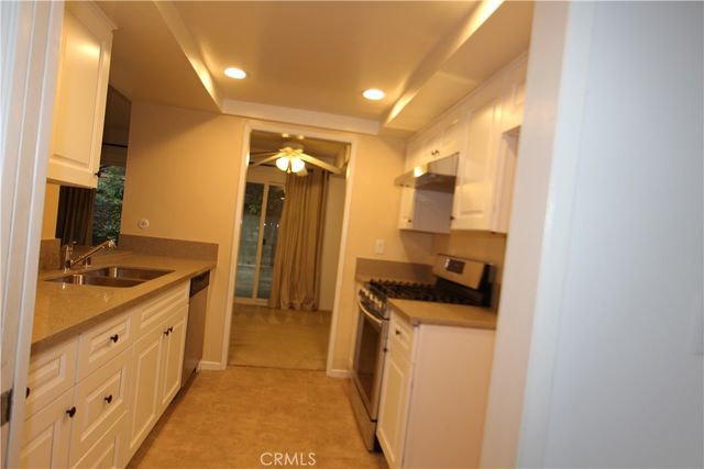 1137 Rosecrans, Fullerton, CA 92833