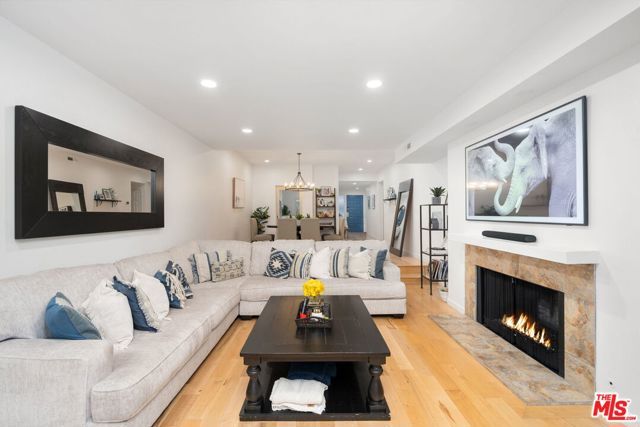 4338 Redwood Avenue B213, Marina Del Rey, CA 90292