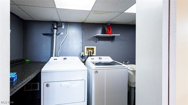 101 Starkey Boulevard, Wintersville, OH 43953