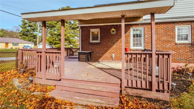 101 Starkey Boulevard, Wintersville, OH 43953