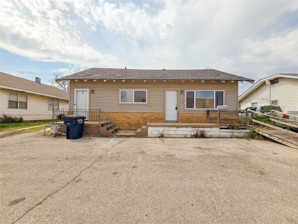 810 N Kickapoo Avenue, Shawnee, OK 74801