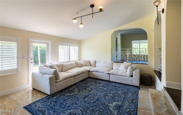 429 Deer Run, Miami Springs, FL 33166