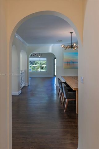 429 Deer Run, Miami Springs, FL 33166