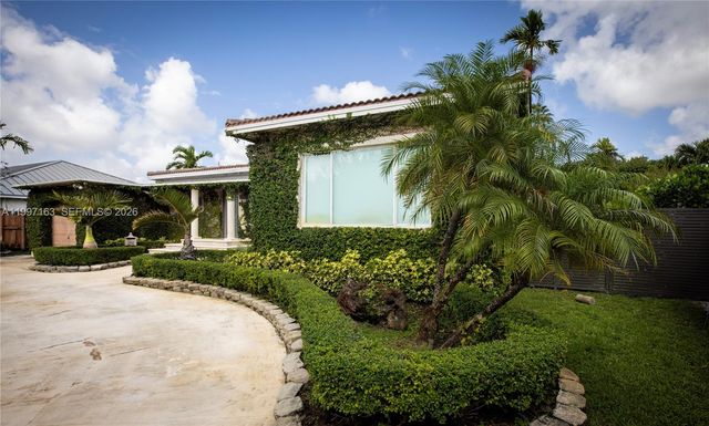 429 Deer Run, Miami Springs, FL 33166