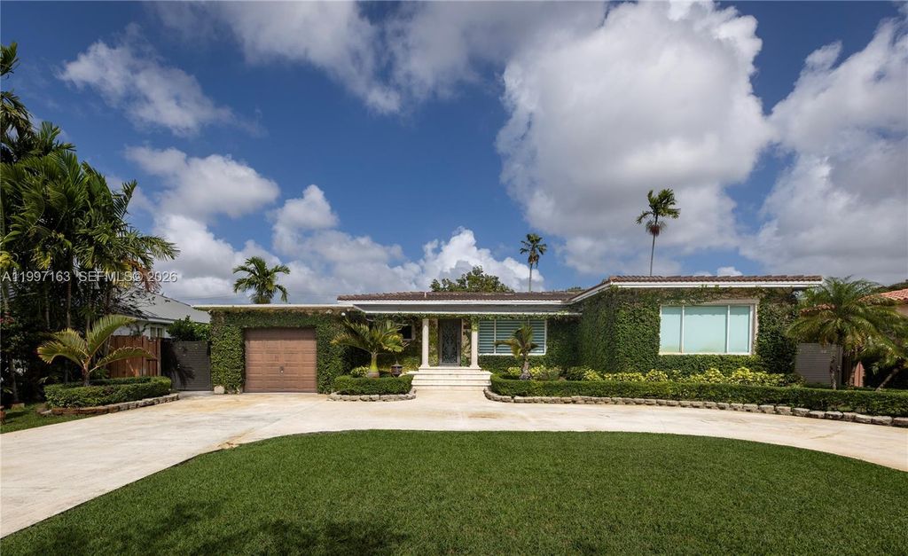 429 Deer Run, Miami Springs, FL 33166