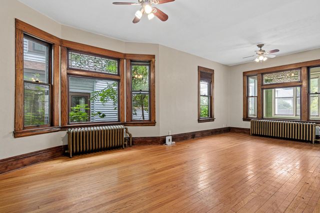 1070 Minnehaha Avenue E, Saint Paul, MN 55106
