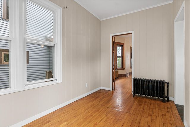 1070 Minnehaha Avenue E, Saint Paul, MN 55106