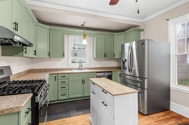 1070 Minnehaha Avenue E, Saint Paul, MN 55106