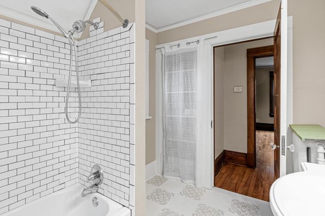 1070 Minnehaha Avenue E, Saint Paul, MN 55106