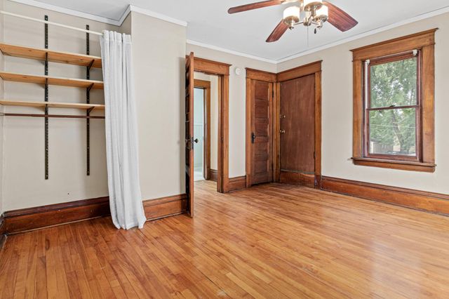 1070 Minnehaha Avenue E, Saint Paul, MN 55106