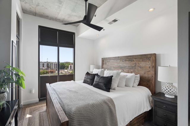 1510 Demonbreun St Apt 701, Nashville, TN 37203