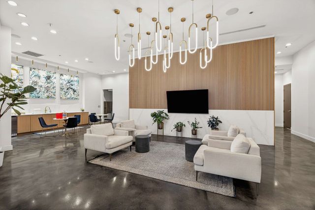 1510 Demonbreun St Apt 701, Nashville, TN 37203