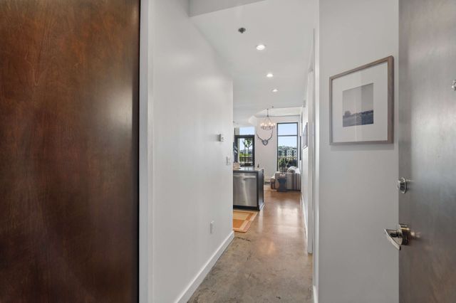 1510 Demonbreun St Apt 701, Nashville, TN 37203