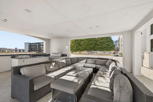 1510 Demonbreun St Apt 701, Nashville, TN 37203