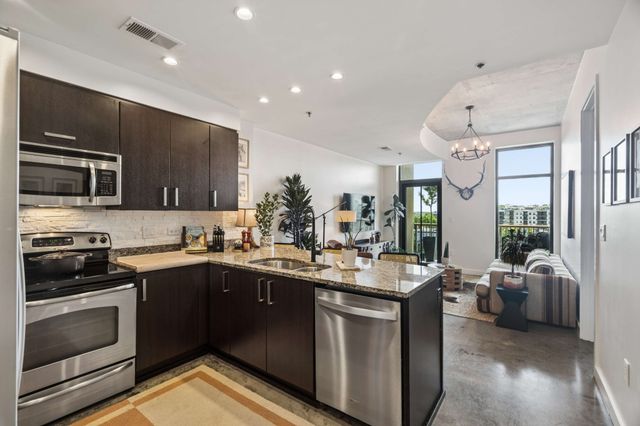 1510 Demonbreun St Apt 701, Nashville, TN 37203