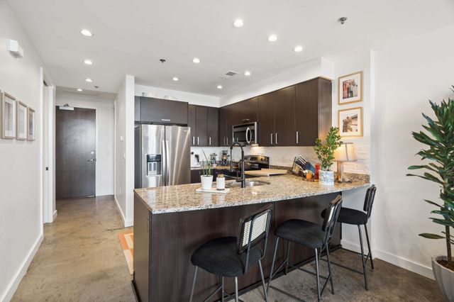 1510 Demonbreun St Apt 701, Nashville, TN 37203