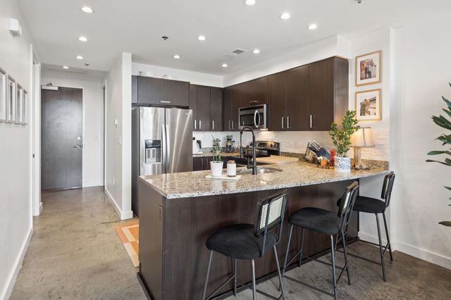 1510 Demonbreun St Apt 701, Nashville, TN 37203