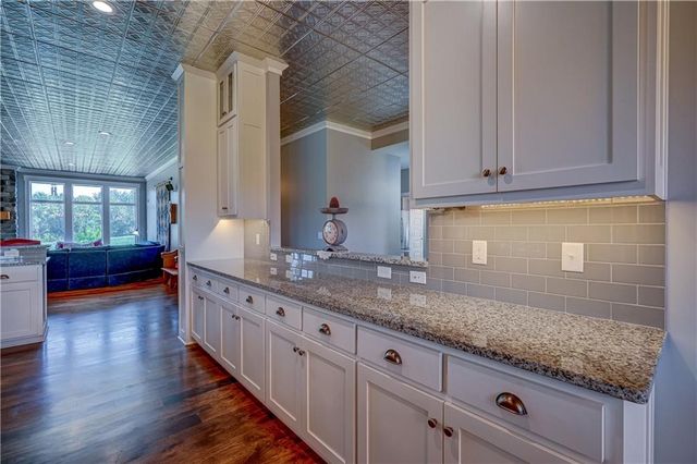 12714 S Harris Road, Greenwood, MO 64034