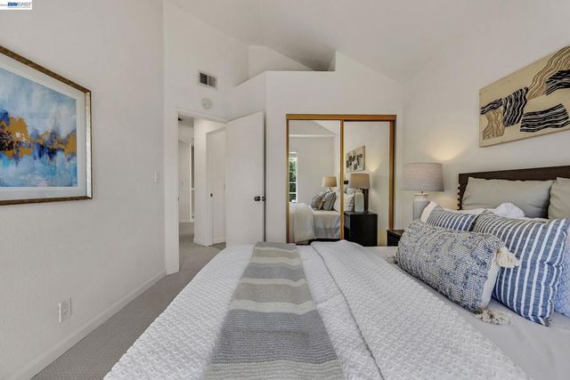 4290 Tiburon Dr, Fremont, CA 94555