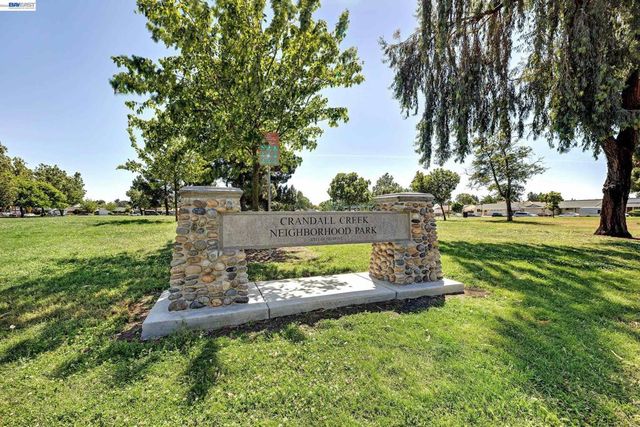 4290 Tiburon Dr, Fremont, CA 94555