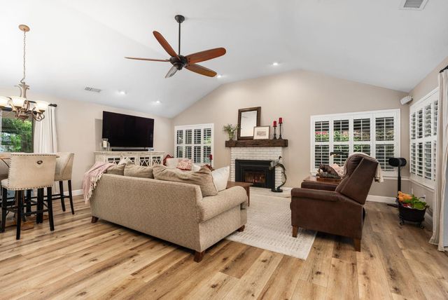1978 Gibson Avenue, Clovis, CA 93611