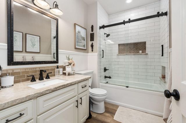 1978 Gibson Avenue, Clovis, CA 93611