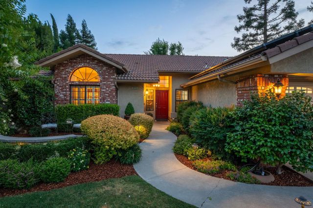 1978 Gibson Avenue, Clovis, CA 93611