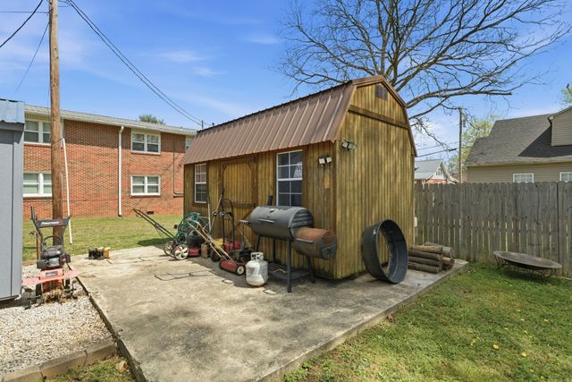 311 MADISON ST, Manchester, TN 37355