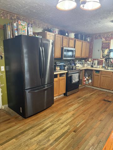 311 MADISON ST, Manchester, TN 37355