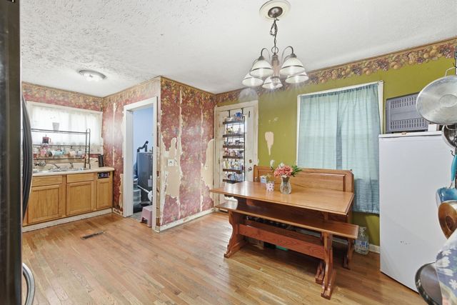 311 MADISON ST, Manchester, TN 37355