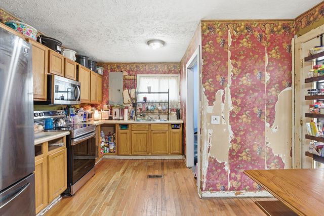 311 MADISON ST, Manchester, TN 37355