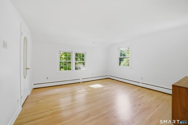 112 Hedgehog Lane, Simsbury, CT 06092