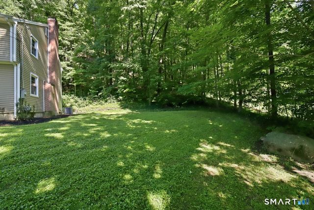 112 Hedgehog Lane, Simsbury, CT 06092