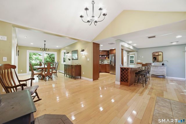 112 Hedgehog Lane, Simsbury, CT 06092