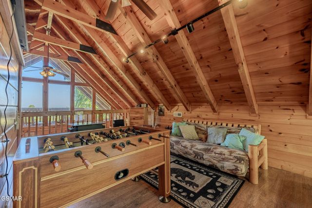 1637 Lamons Loop, Sevierville, TN 37876