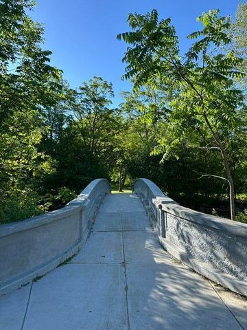 1209 Island Drive 204, Ann Arbor, MI 48105