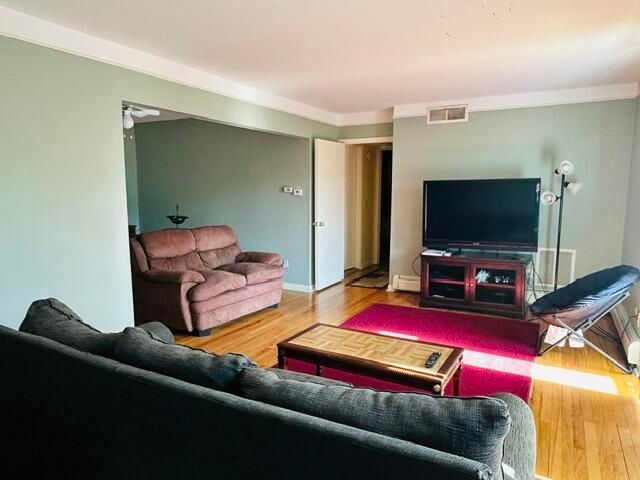 1209 Island Drive 204, Ann Arbor, MI 48105
