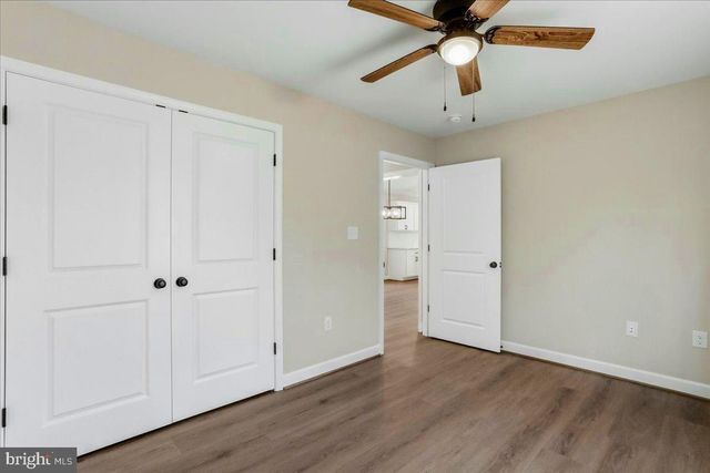 99 LAKESIDE DR, Front Royal, VA 22630