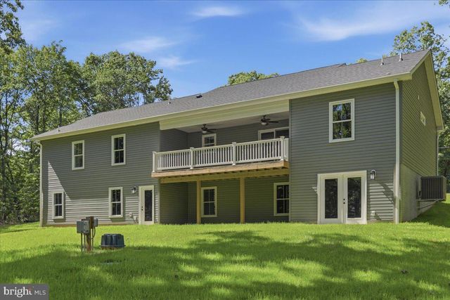 99 LAKESIDE DR, Front Royal, VA 22630