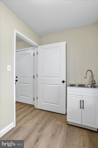 99 LAKESIDE DR, Front Royal, VA 22630