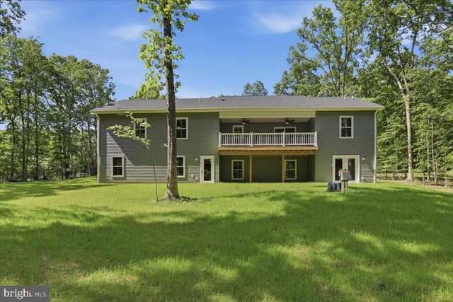 99 LAKESIDE DR, Front Royal, VA 22630