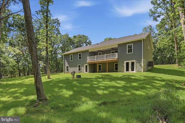 99 LAKESIDE DR, Front Royal, VA 22630