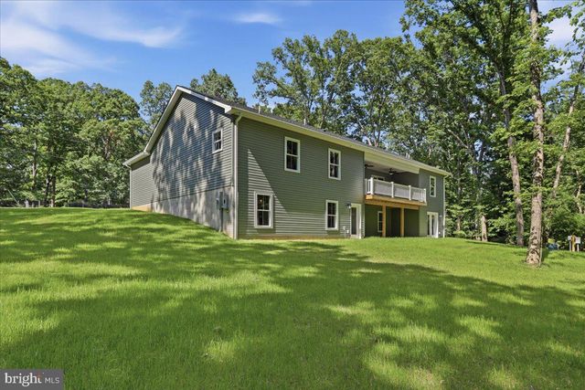 99 LAKESIDE DR, Front Royal, VA 22630
